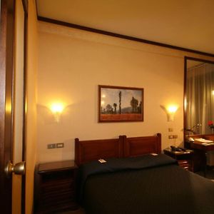 Camera economy con letto king size